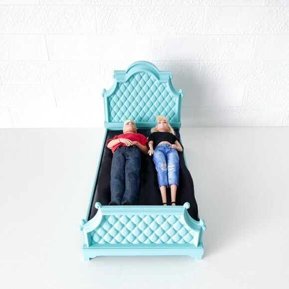 Cyan Tufted Miniature Chesterfield Bed Queen Size 1:6 Scale Barbie Dollhouse - Picture 5 of 6